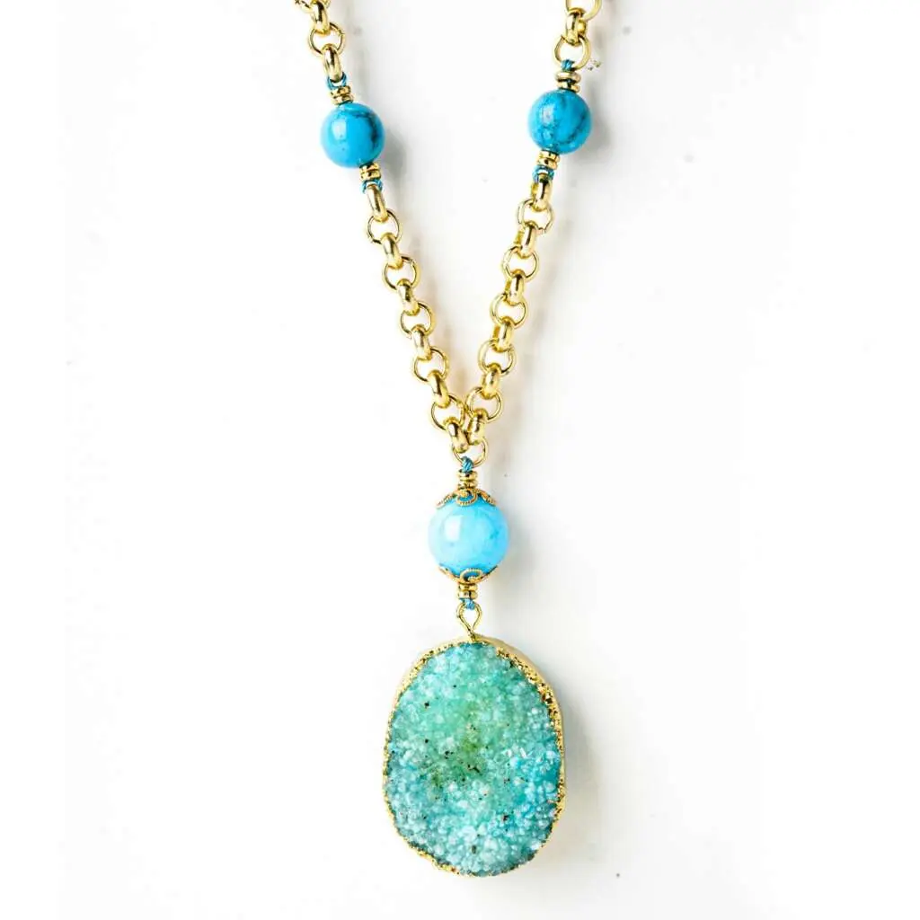 Collier en agate bleu