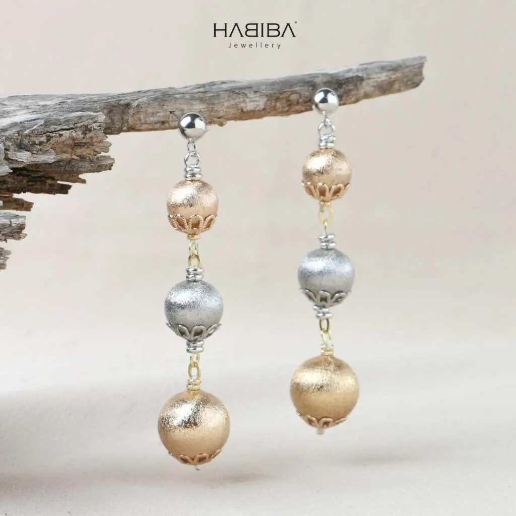 Boucles d’oreilles en doré et argent