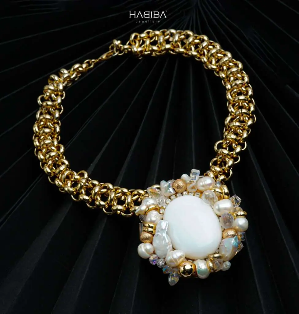 Collier DAHLIA agate blanc