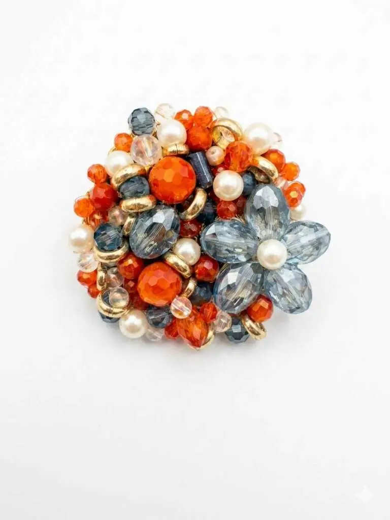 Broche Fleur en Cristal et perles