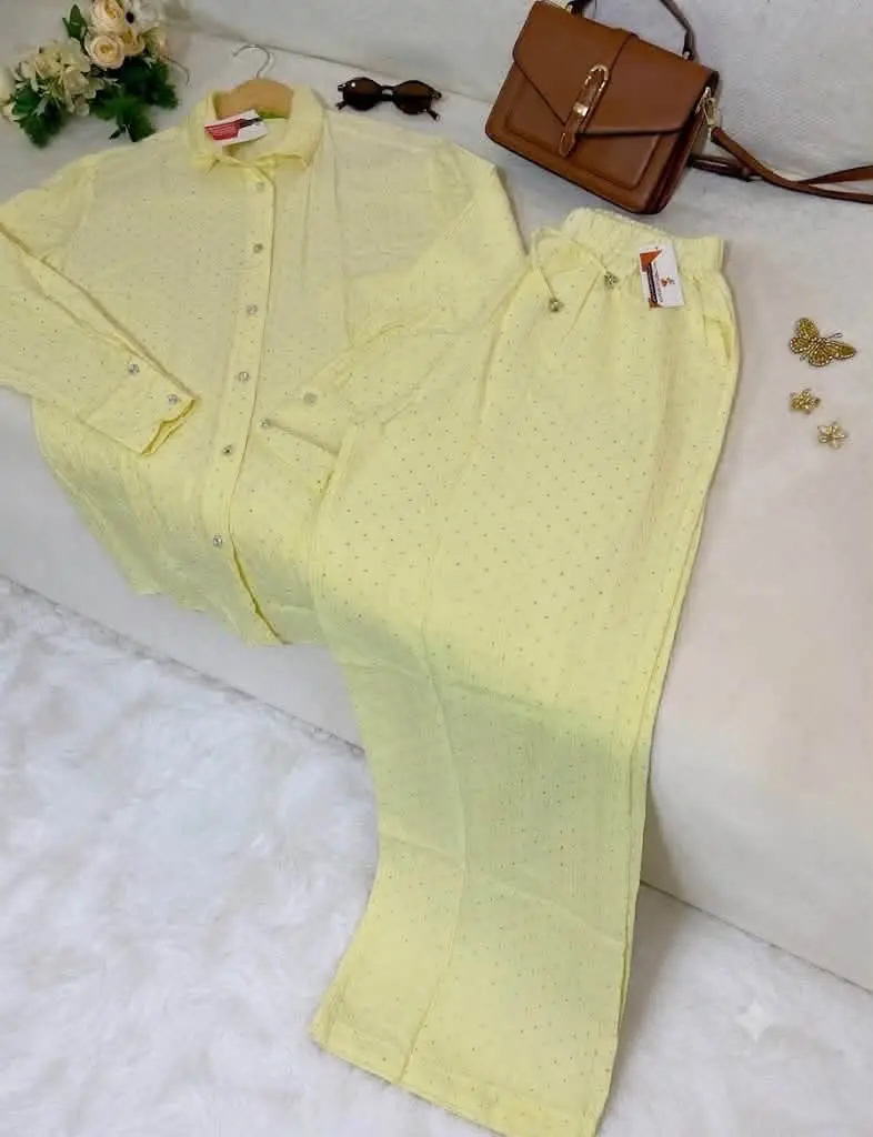 طقم نسائي 3