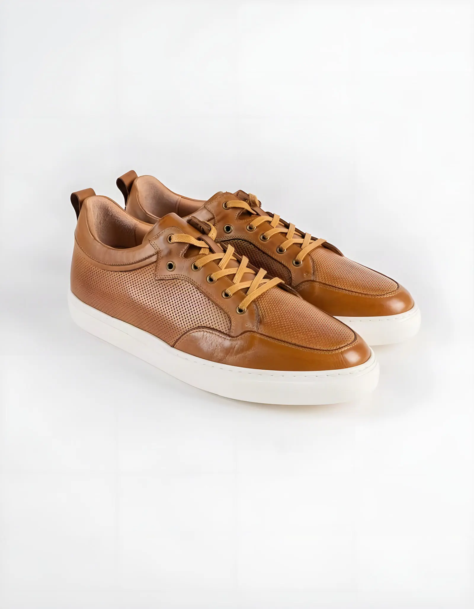 Baskets en cuir Leo – CU02 Camel