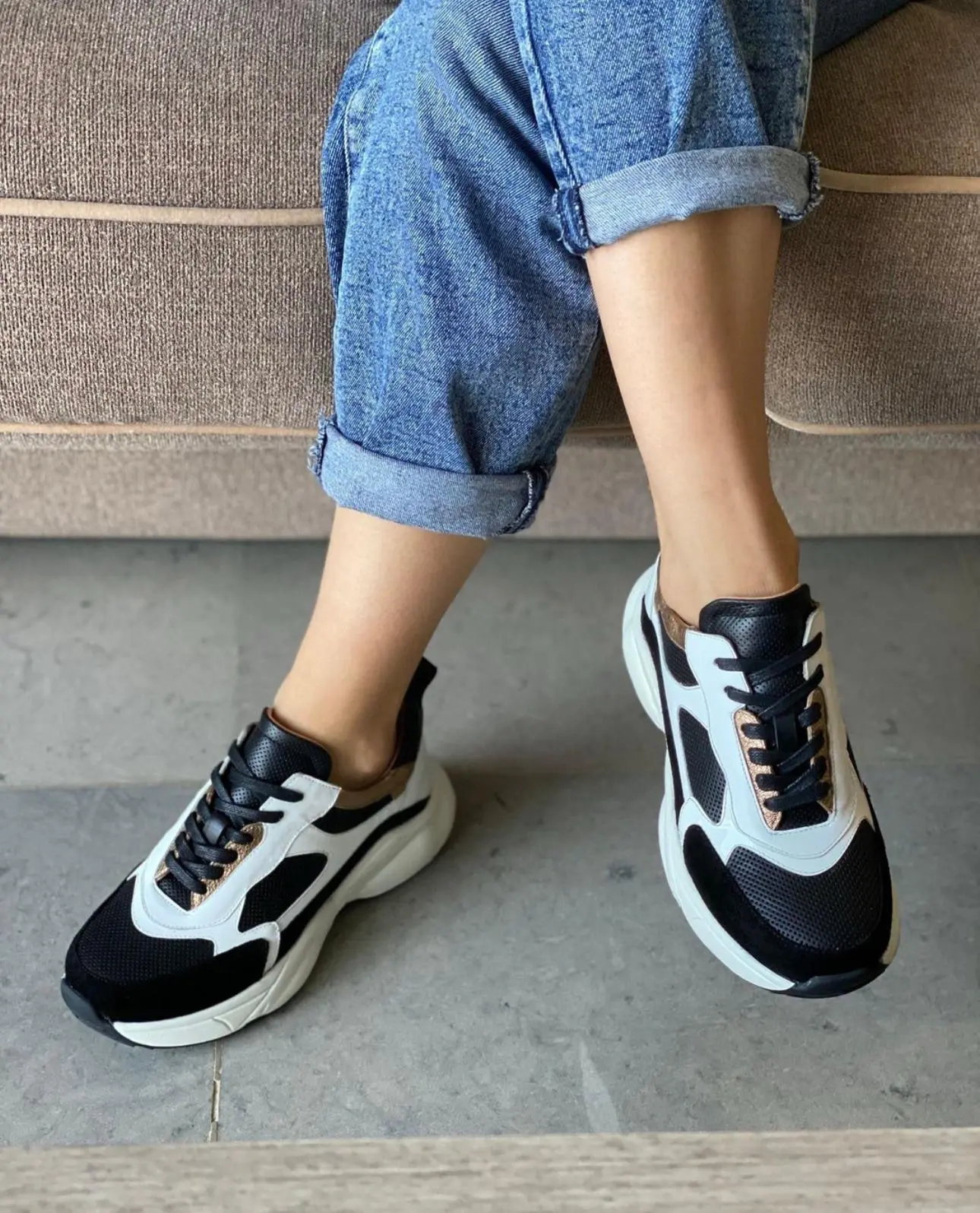 Baskets légères en cuir Lina 03 – NOIR