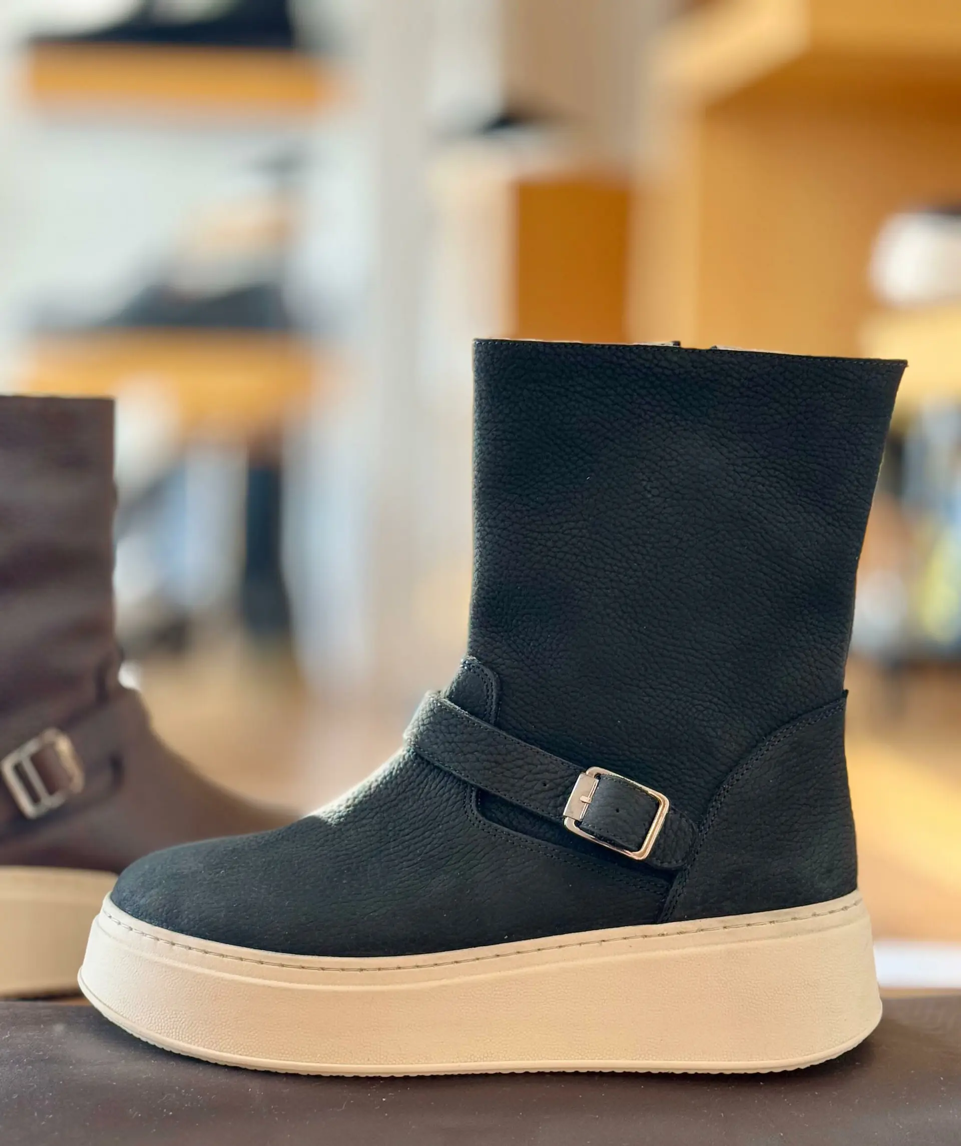 Boots femme – LOLY15 NUBUK NOIR