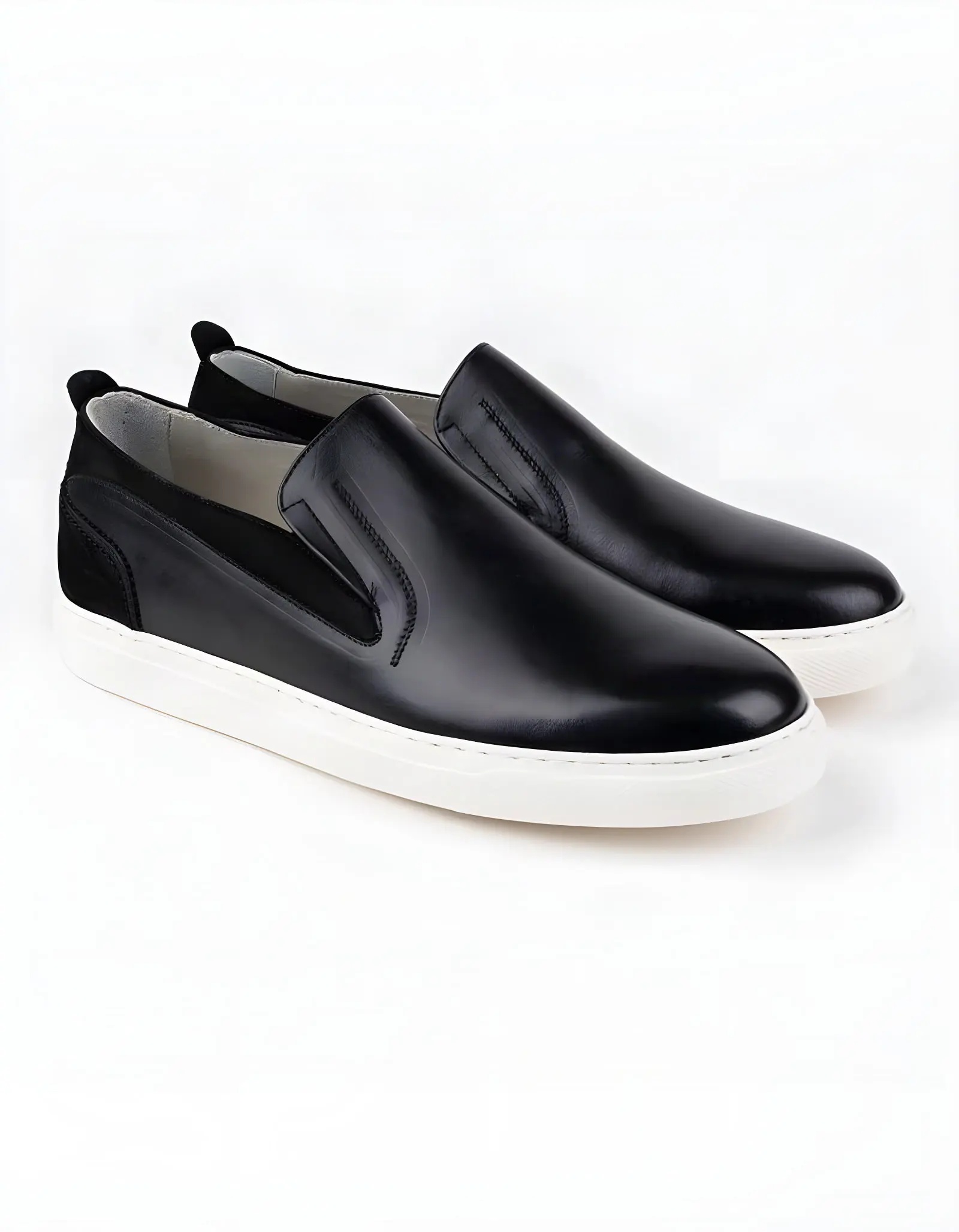 Slip-on en cuir Leo – CU10 Noir