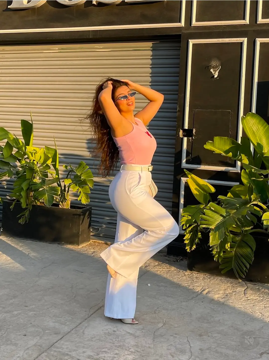 Pantalon large avec ceinture  6