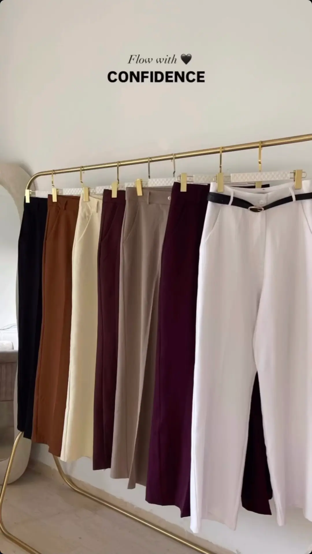 Pantalon large avec ceinture  8