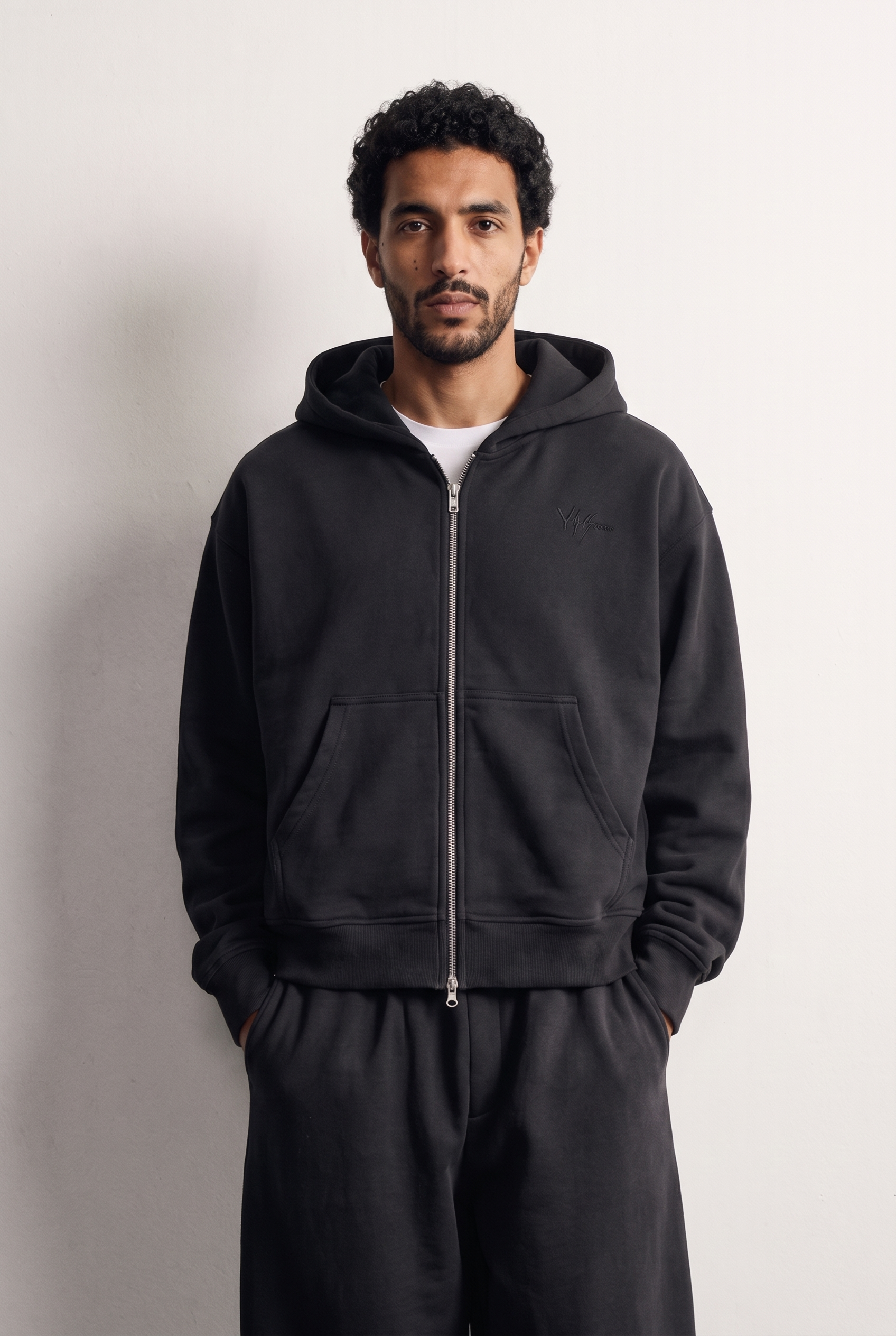 Sweat à Capuche Zippé 4
