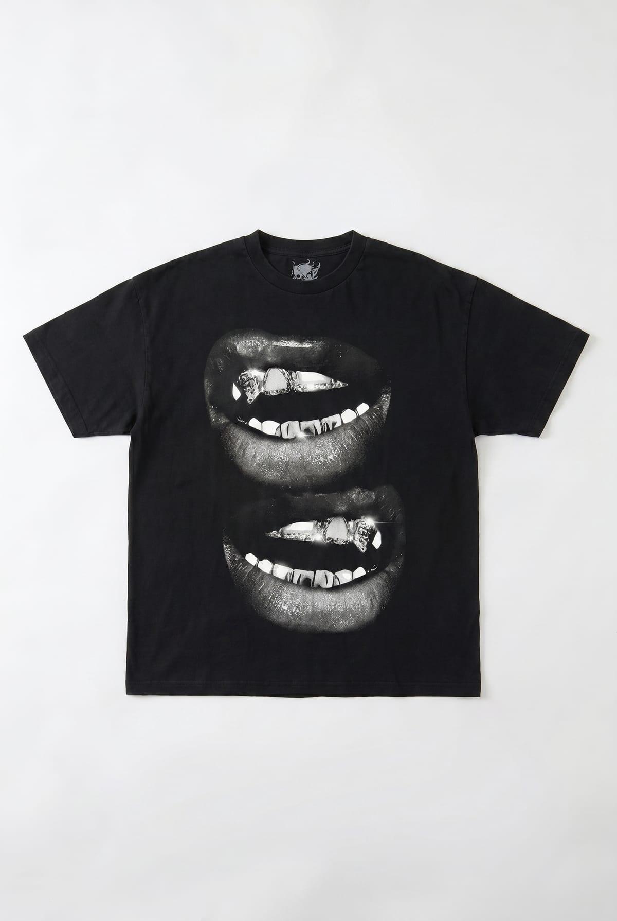 Kiss Kiss Printed T-Shirt 2