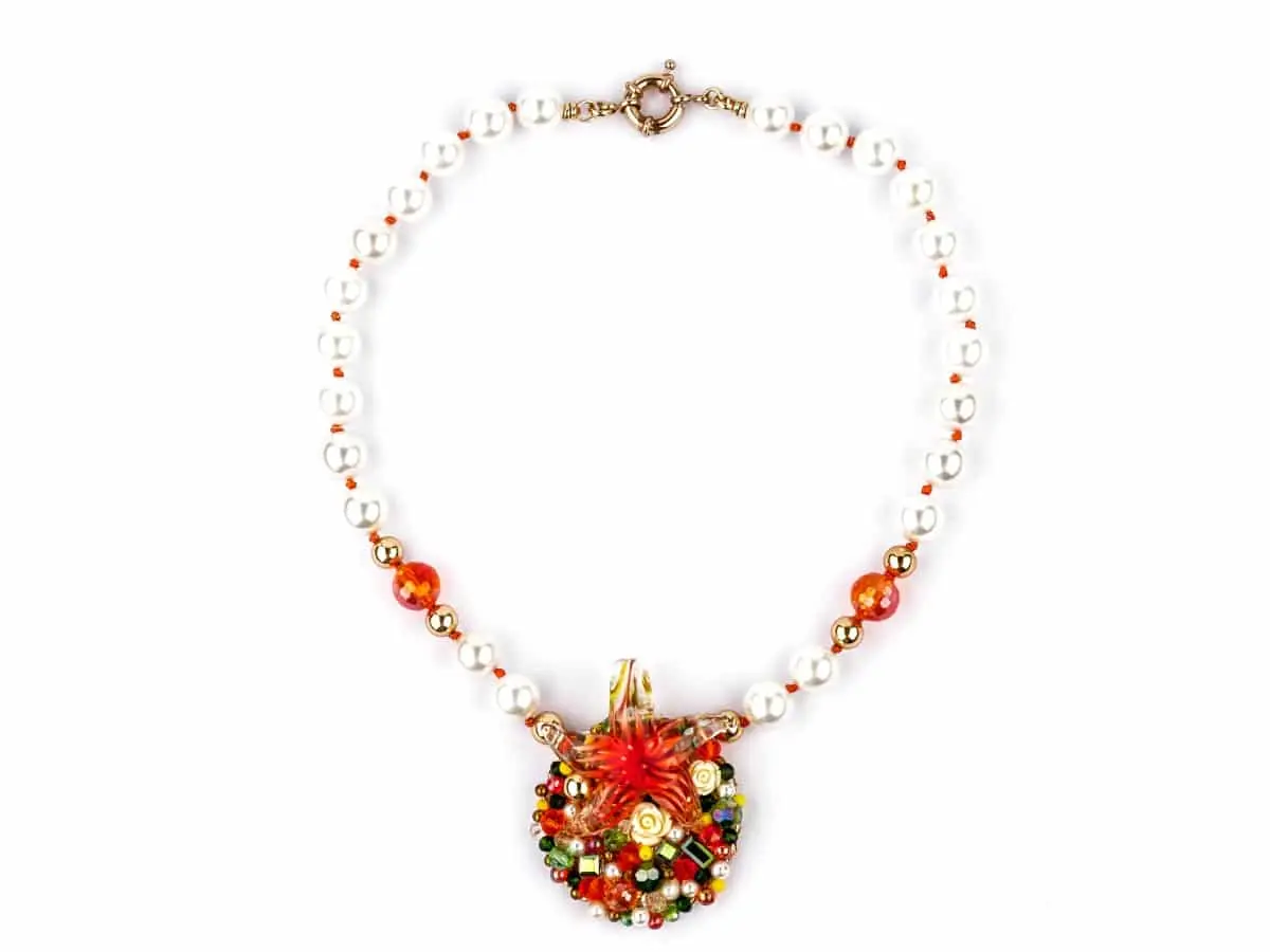 Collier ETOILE DE MER broderie de corail et perles
