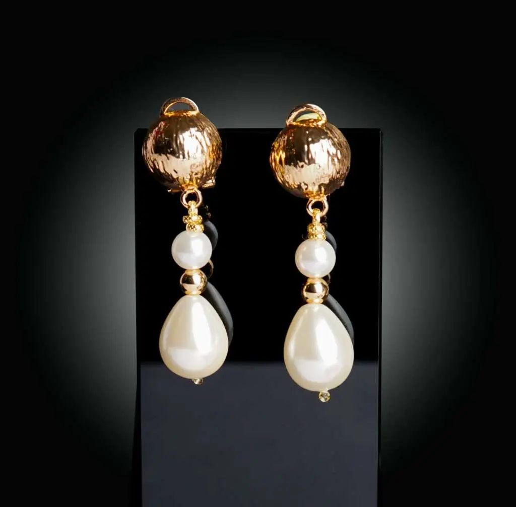Boucles d’oreilles gouttes en perle