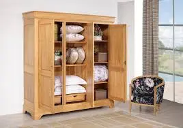Armoire 3 portes