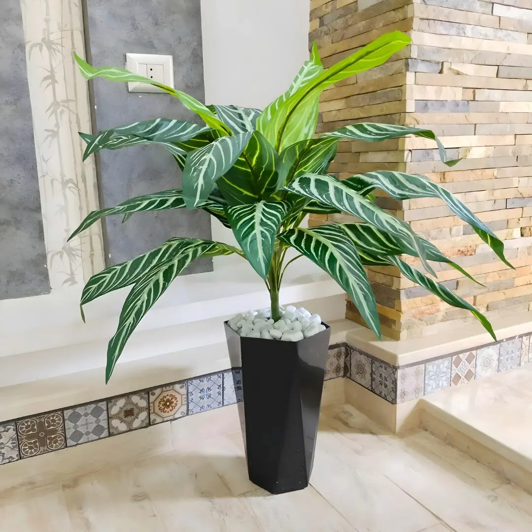 Calathea Zebrina plante artificielle avec pot noir et galets Hauteur 1.15 mètre – BB11