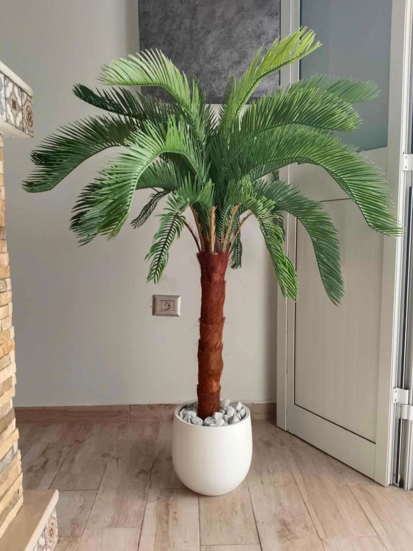 Grand palmier artificiel avec pot en céramique – hauteur 1.6m – D72